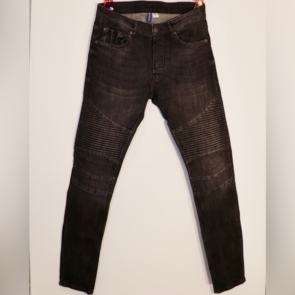 Divided Black Biker Jeans 31x32